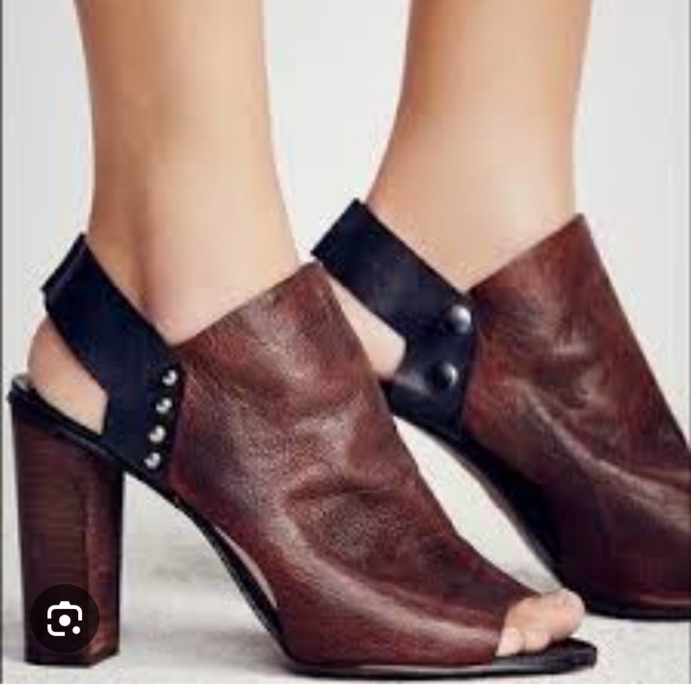 Free People Brown Leather The Picture This Heel size 6.5